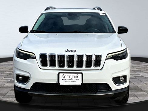 Used 2022 Jeep Cherokee Limited image 3