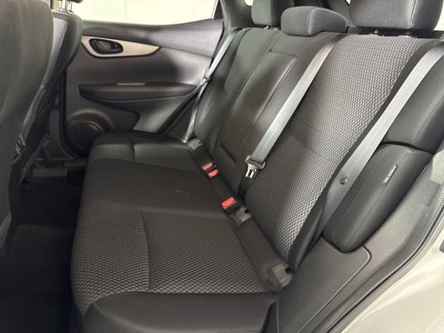Used 2022 Nissan Rogue Sport S FWD image 13