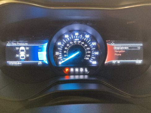 Used 2020 Ford Fusion SE FWD image 23