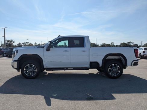 Used 2025 GMC Sierra 2500 SLE w/ SLE Value Package; image 8