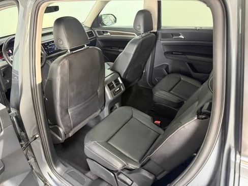 Used 2021 Volkswagen Atlas SE w/ Panoramic Sunroof Package AWD/4WD image 37