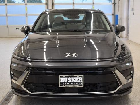 Used 2025 Hyundai Sonata SEL FWD image 3