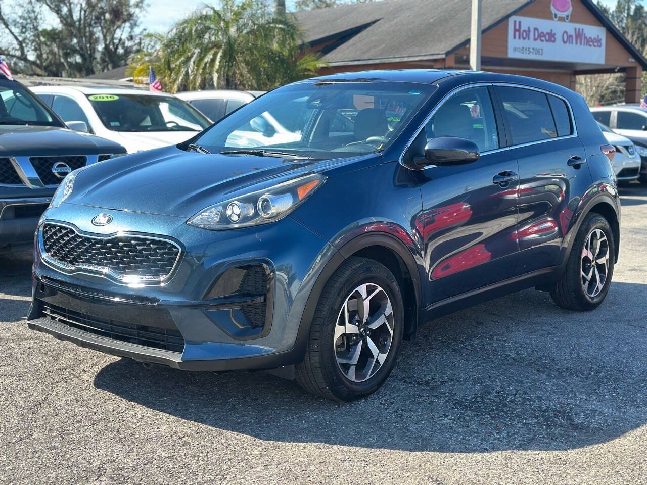Used 2021 Kia Sportage LX FWD image 2