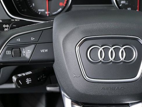 Used 2023 Audi Q5 2.0T Premium w/ Convenience Package image 9