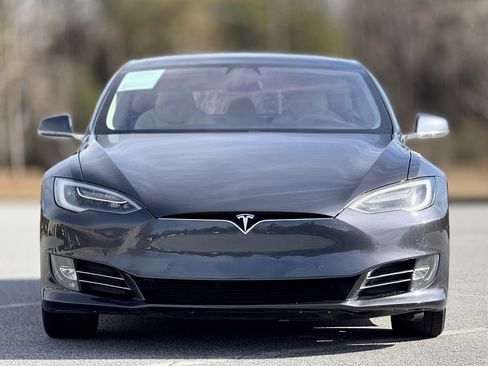 Used 2018 Tesla Model S 75D image 2