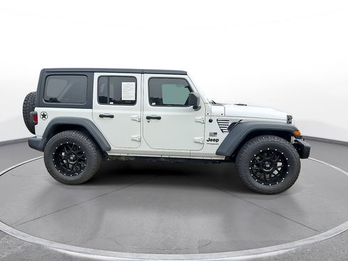 Used 2021 Jeep Wrangler Unlimited Sport AWD/4WD image 9