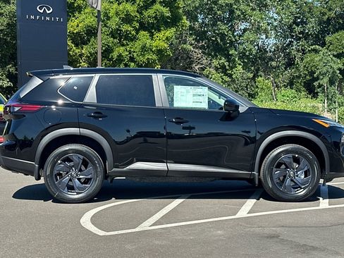 New 2026 Nissan Rogue SV FWD image 3