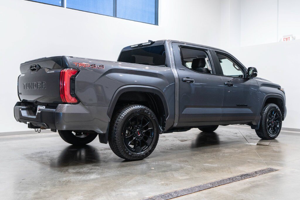 Used 2024 Toyota Tundra Limited w/ TRD Off-Road Package AWD/4WD image 9