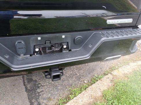 Certified 2023 GMC Sierra 1500 Elevation w/ X31 Off-Road Package AWD/4WD image 16