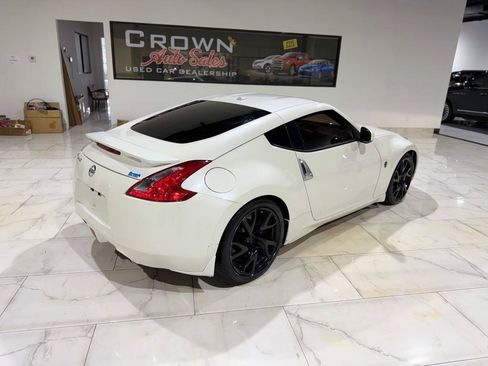 Used 2013 Nissan 370Z Touring w/ Sport Pkg RWD image 8