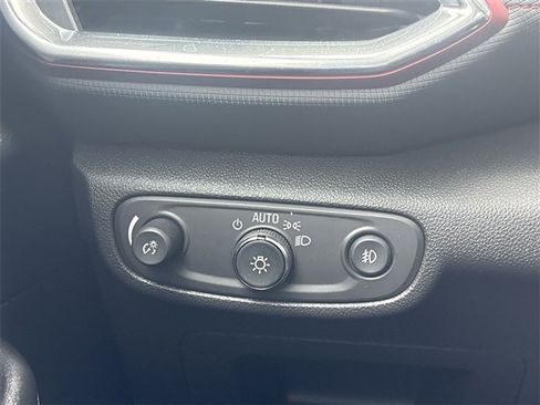 Certified 2023 Chevrolet TrailBlazer RS w/ Sun and Liftgate Package image 17