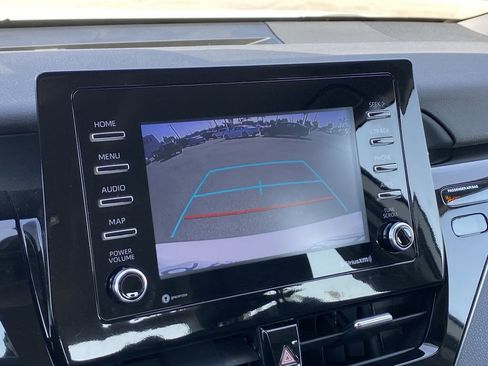 Used 2023 Toyota Camry SE image 8