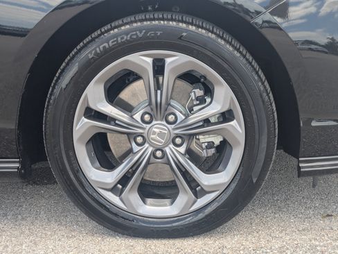 Used 2025 Honda Accord EX-L image 10