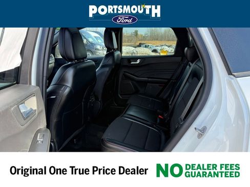 Used 2025 Ford Escape ST-Line w/ Tech Pack #1 image 5