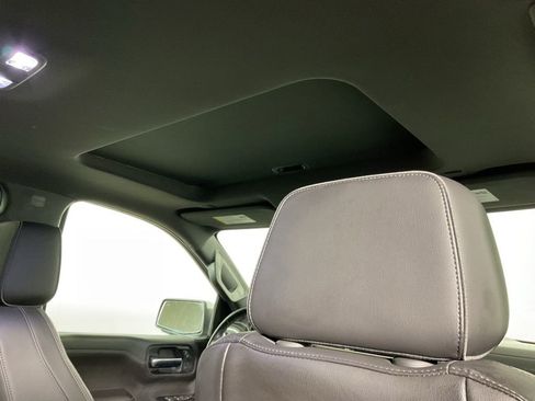 Used 2019 Chevrolet Silverado 1500 High Country w/ High Country Premium Package image 2