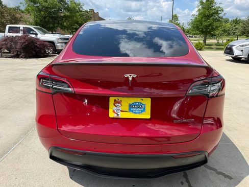 Used 2022 Tesla Model Y Performance AWD/4WD image 5