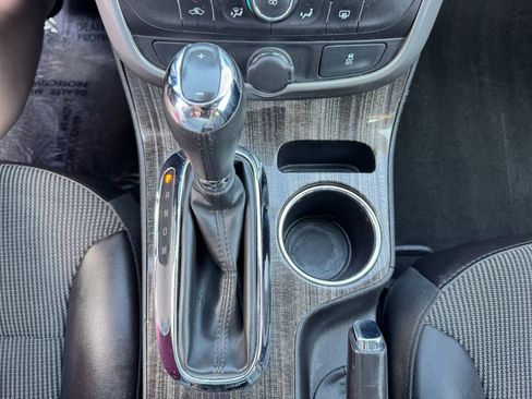 Used 2015 Chevrolet Malibu LT FWD image 24