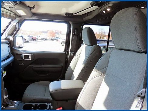 New 2026 Jeep Gladiator Willys image 14