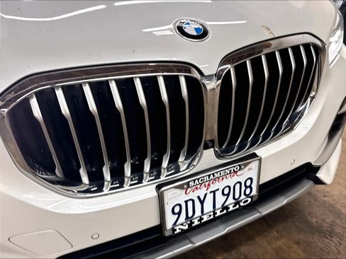 Used 2023 BMW X5 xDrive40i AWD/4WD image 32