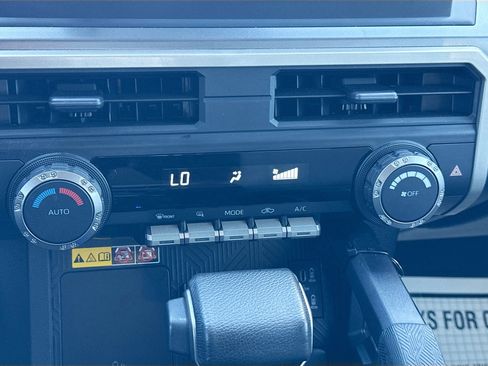 Used 2024 Toyota Tacoma SR5 w/ SR5 Upgrade Package image 30