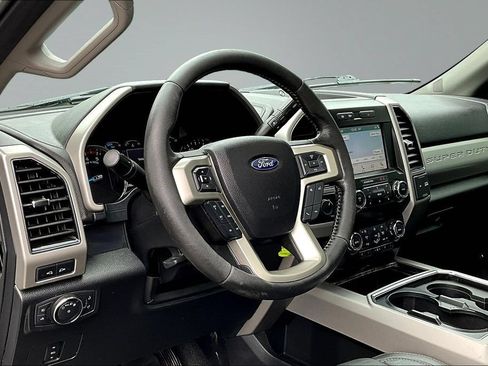 Certified 2019 Ford F250 Lariat w/ Lariat Value Package AWD/4WD image 21