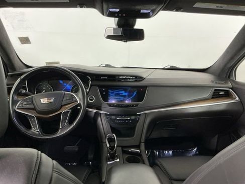 Used 2019 Cadillac XT5 Platinum AWD/4WD image 24