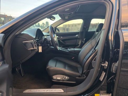 Used 2013 Porsche Panamera image 36