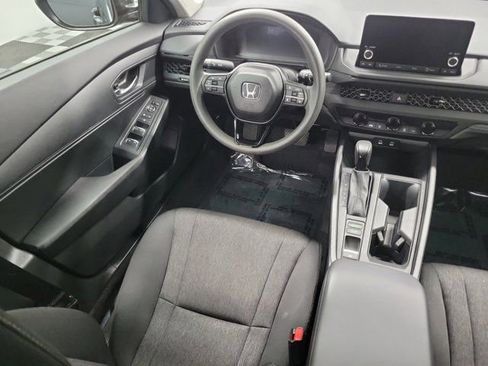 Certified 2025 Honda Accord LX image 15