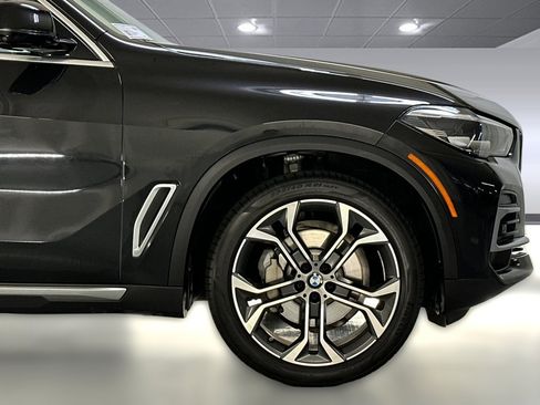 Used 2023 BMW X5 sDrive40i w/ Climate Comfort Package image 35