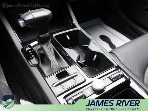 Used 2025 Kia K5 GT-Line AWD/4WD image 38