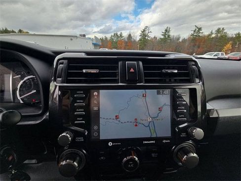 Used 2020 Toyota 4Runner TRD Off-Road Premium image 14