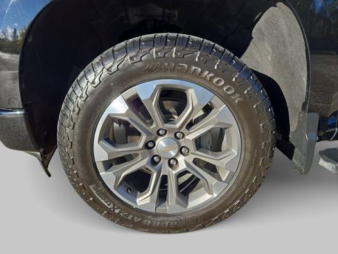 Used 2024 Chevrolet Silverado 1500 High Country image 31