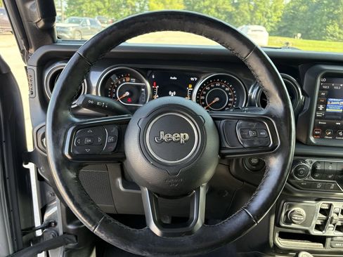 Used 2021 Jeep Wrangler Unlimited Sport AWD/4WD image 15