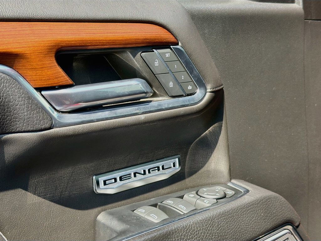 Used 2023 GMC Sierra 1500 Denali AWD/4WD image 18