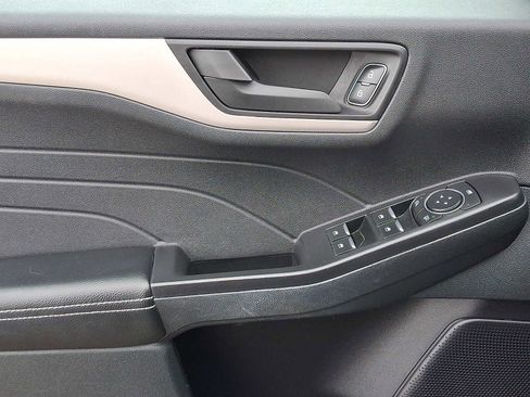 Used 2022 Ford Escape SE w/ Convenience Package image 13