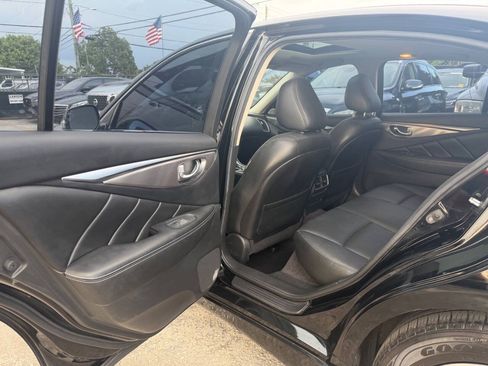 Used 2017 INFINITI Q50 3.0t Premium RWD image 15