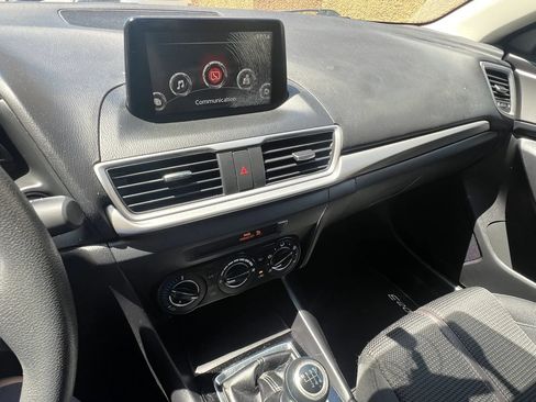 Used 2017 MAZDA MAZDA3 Sport w/ Preferred Equipment Package FWD image 22