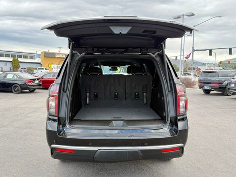 Used 2024 Chevrolet Suburban LT image 39
