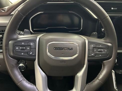Used 2023 GMC Sierra 1500 Denali w/ Denali Reserve Package AWD/4WD image 18