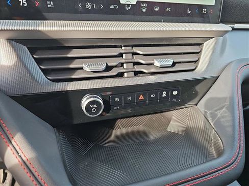 New 2026 Ford Explorer ST-Line w/ ST-Line Street Pack image 17