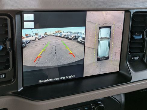 Used 2022 Ford Bronco Wildtrak image 22