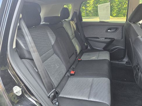 Used 2023 Nissan Rogue SV AWD/4WD image 27