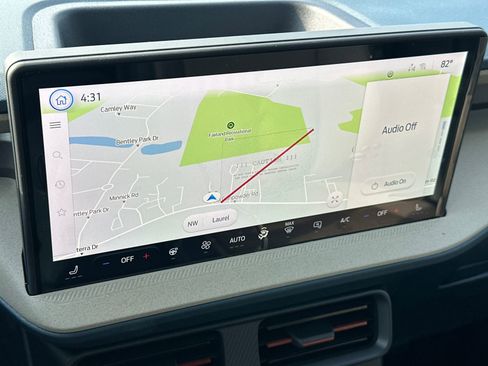 New 2025 Ford Maverick Lariat w/ 4K Tow Package image 23