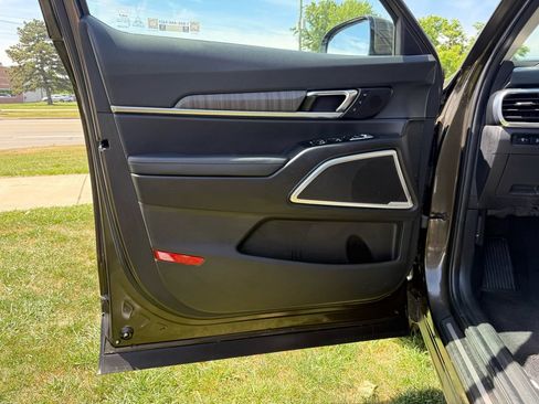 Used 2023 Kia Telluride SX Prestige AWD/4WD image 9
