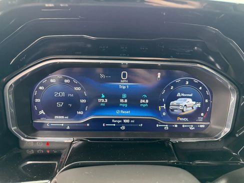 Used 2023 Chevrolet Silverado 1500 RST w/ Z71 Off-Road Package image 13