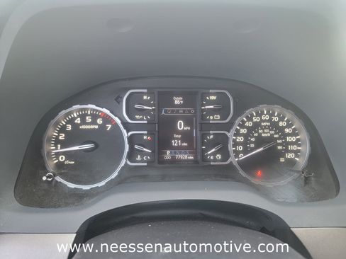 Used 2020 Toyota Tundra SR5 w/ SR5 Upgrade Package image 21