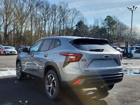 New 2026 Chevrolet Trax RS FWD image 3