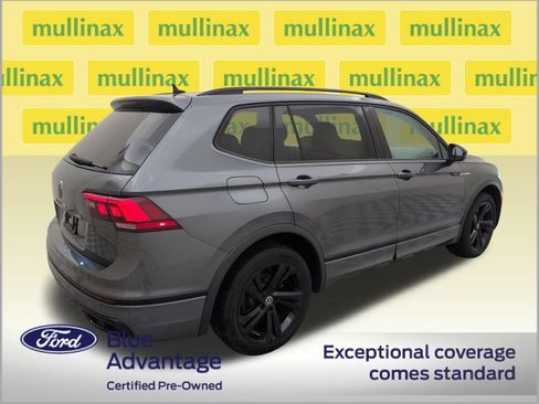 Used 2023 Volkswagen Tiguan SE R-Line FWD image 3
