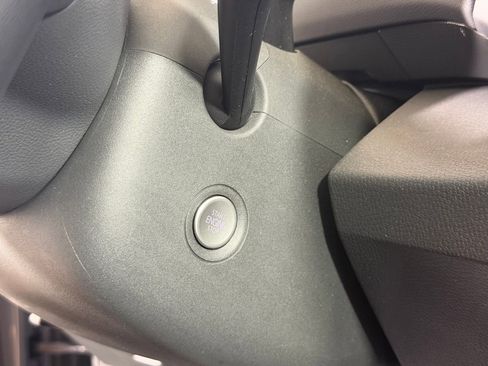 Used 2023 Volkswagen ID.4 2WD image 28
