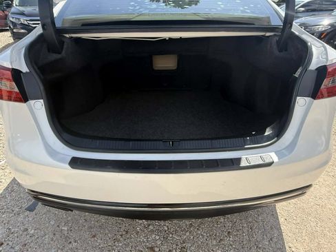 Used 2016 Toyota Avalon Limited w/ Toyota Safety Sense Package FWD image 8